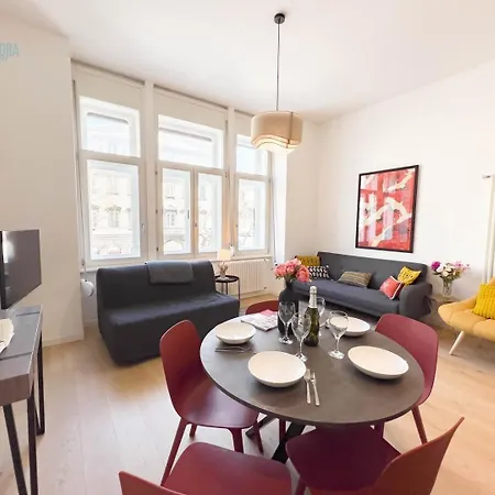 San Lazzaro 23 - 4 Tirabora Short Rent 公寓 的里雅斯特