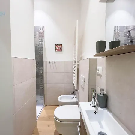 Lägenhet San Lazzaro 23 - 4 Tirabora Short Rent Trieste